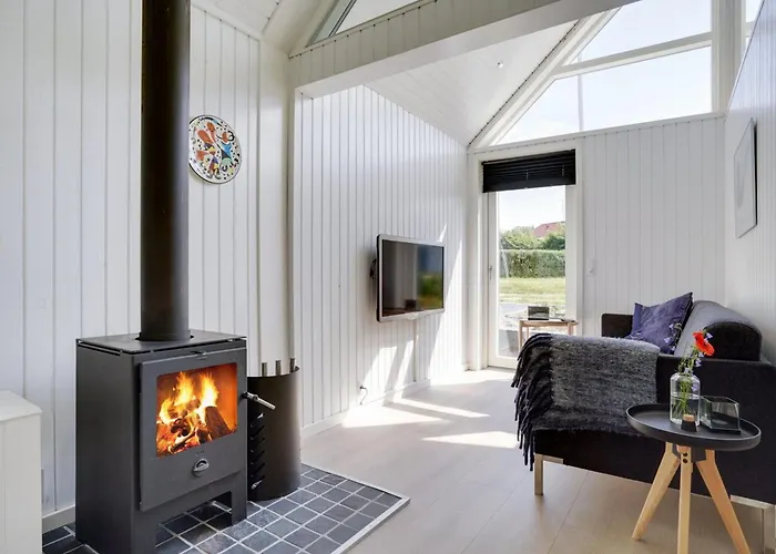 度假居 Solfrid - 150m From The Sea By Interhome 埃斯比约