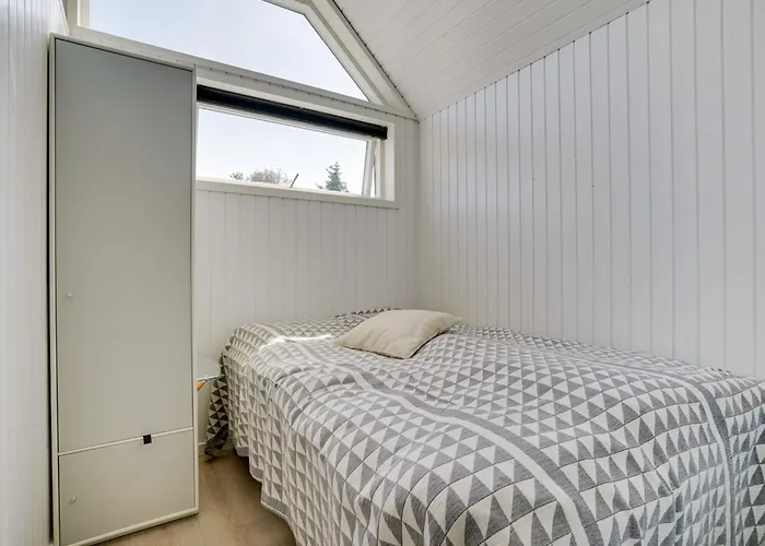 Solfrid - 150m From The Sea By Interhome 度假居